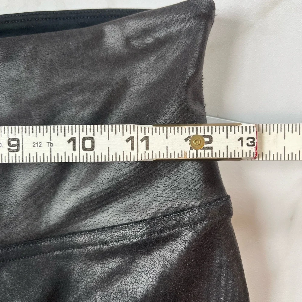 Spanx Black Faux Leather Legging petite medium - Picture 8 of 9